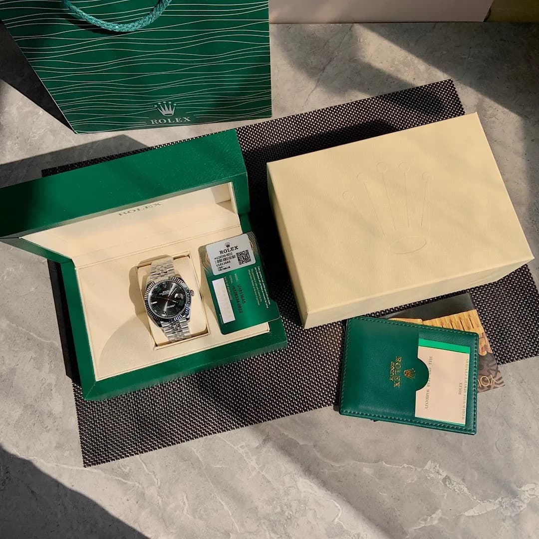 Rolex Datejust 41mm 904L Steel (SW200) - View 4