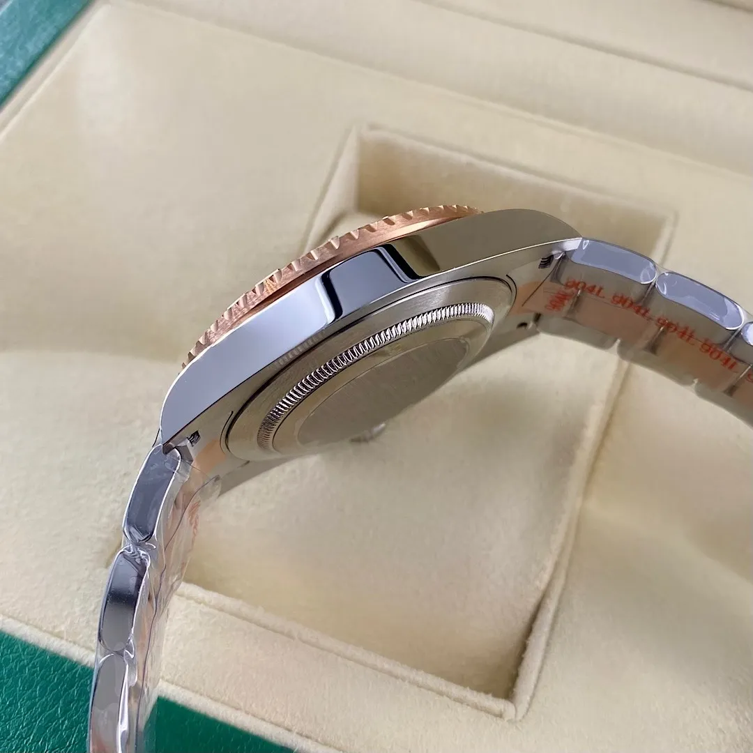 Rolex Yacht-Master 40 Two-Tone Rose Gold (Chocolate Dial) - View 1