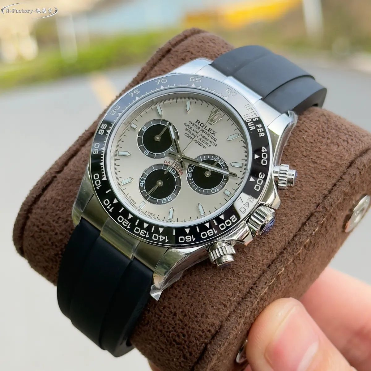 Rolex Daytona 40mm 904L Steel Weighted (Black Dial) - View 1