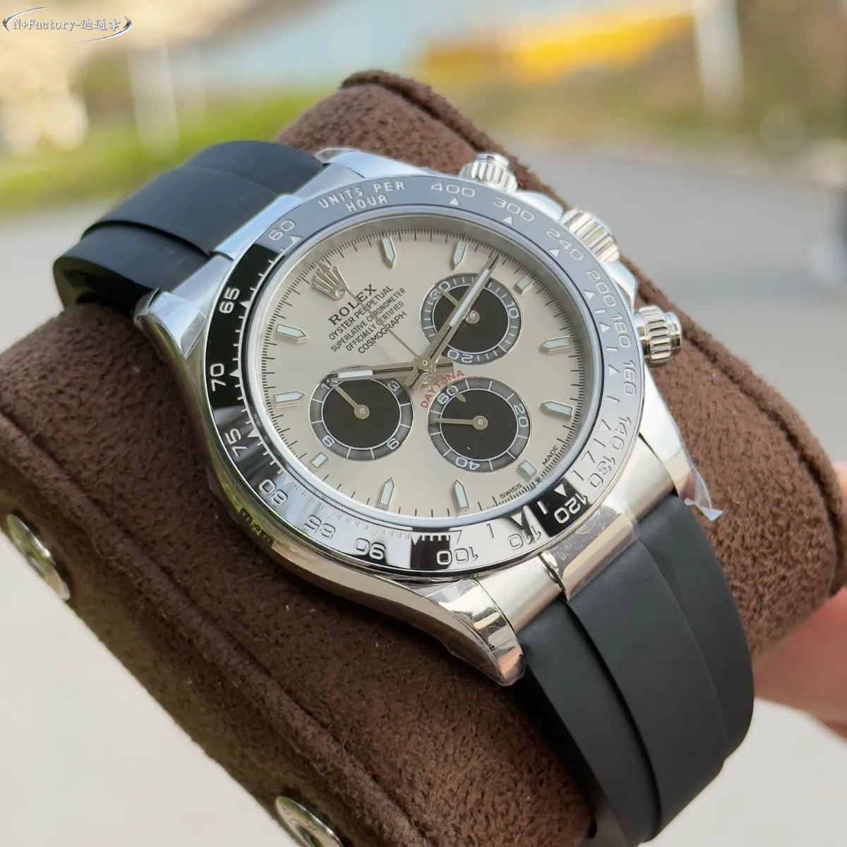 Rolex Daytona 40mm 904L Steel Weighted (Black Dial) - View 7