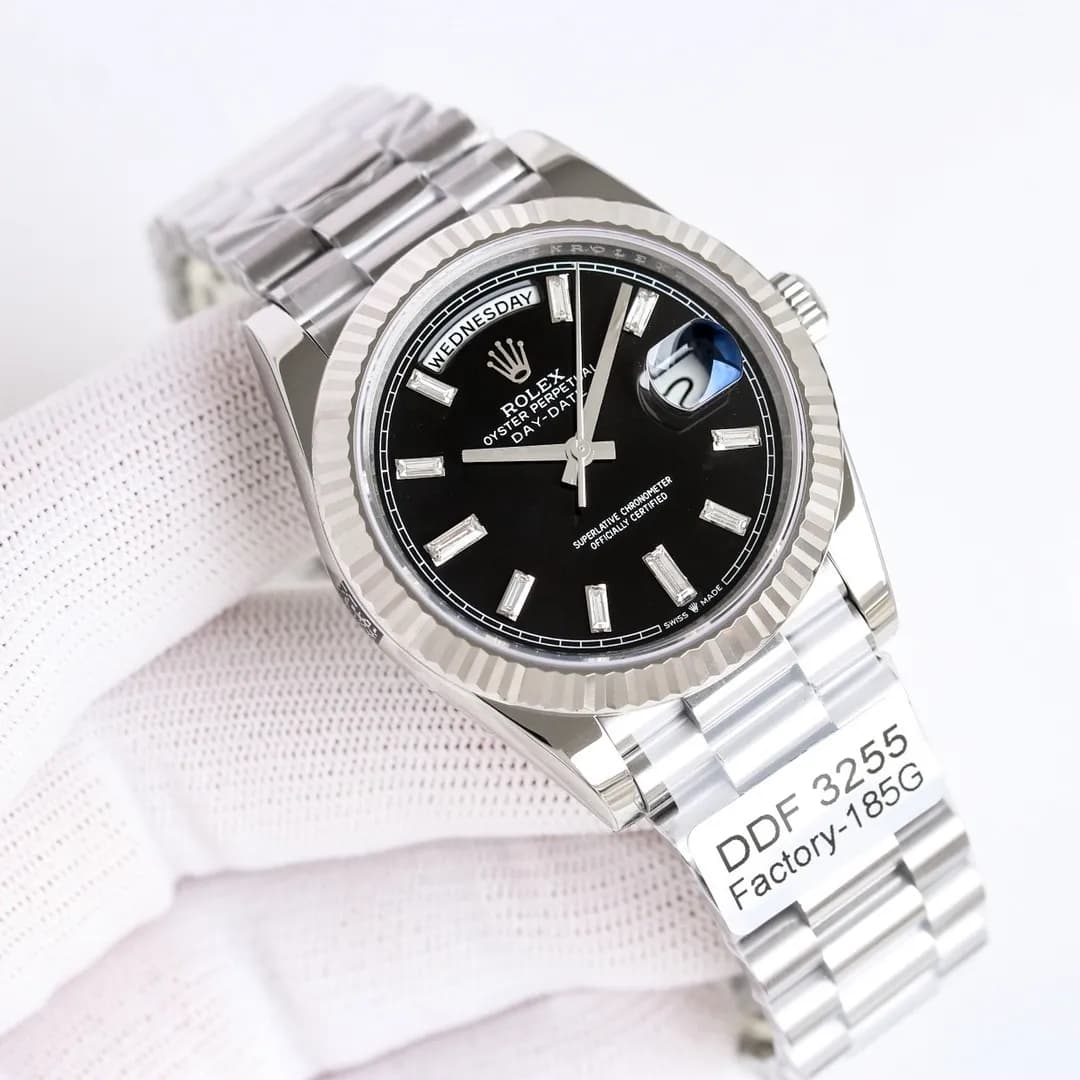 Rolex Day-Date 40 Heavyweight 185G (Gold Dial) - View 1