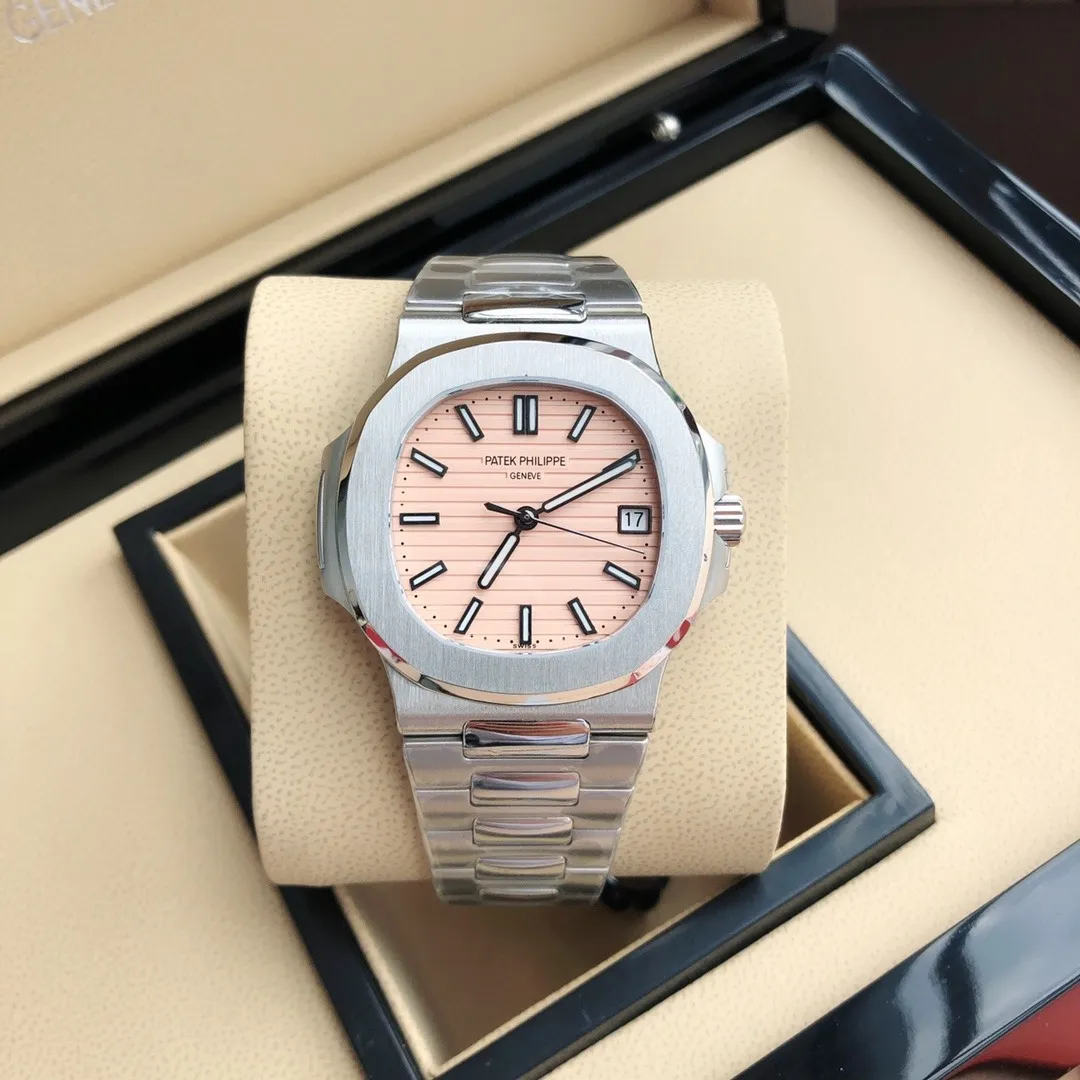 Patek Philippe Nautilus 5711/1A Taiwan Ultimate 40mm (Blue Dial) - View 2
