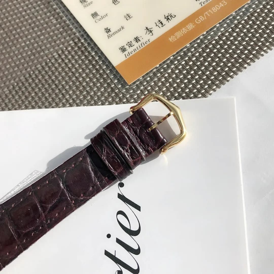 Cartier Tank Must De Vintage 23x30mm (24k Gold Plated) - View 4