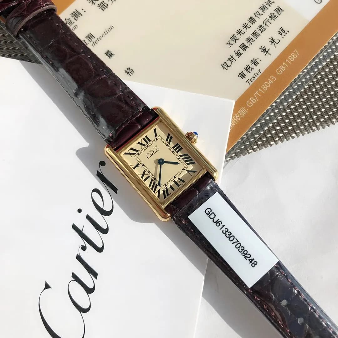 Cartier Tank Must De Vintage 23x30mm (24k Gold Plated) - View 6