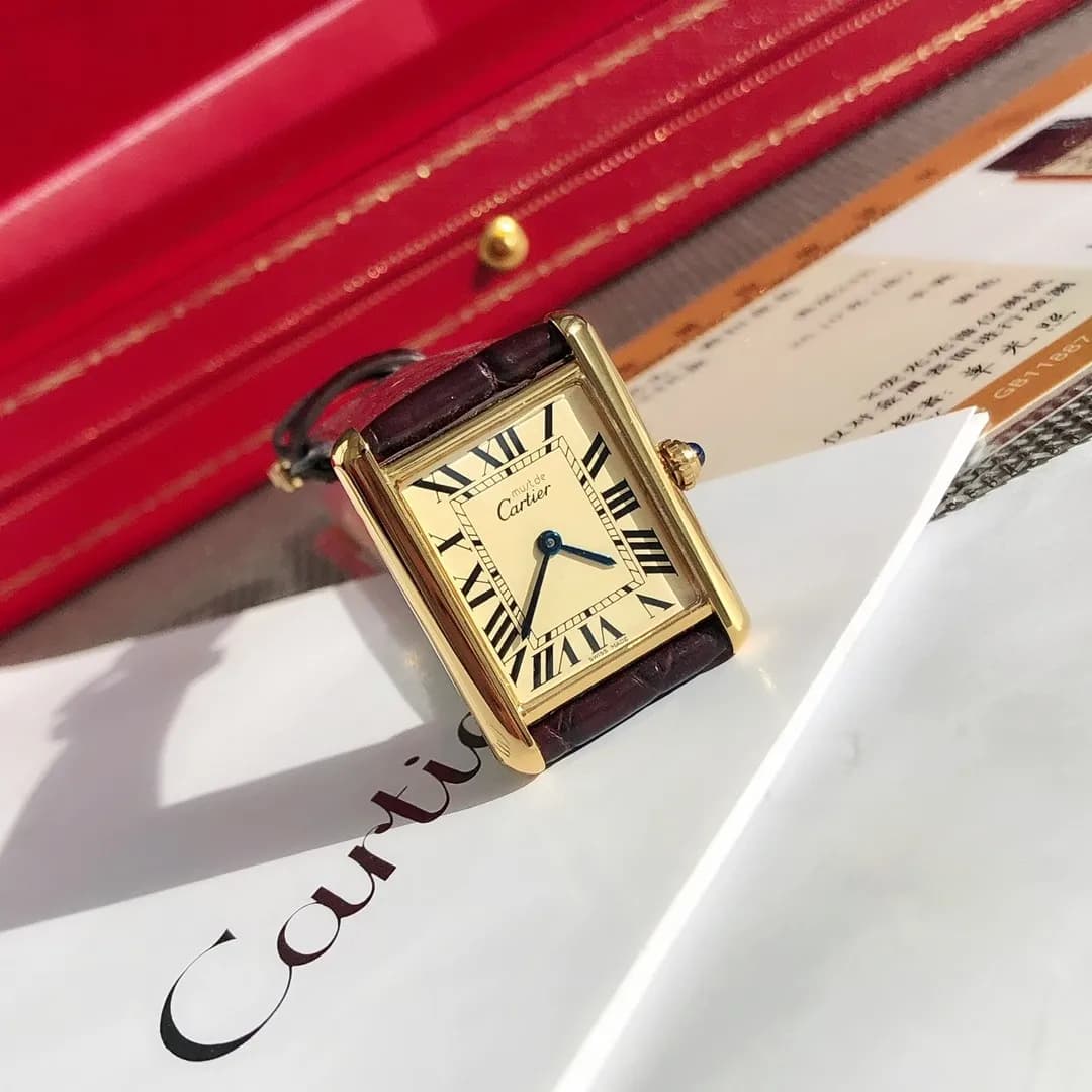 Cartier Tank Must De Vintage 23x30mm (24k Gold Plated) - View 9